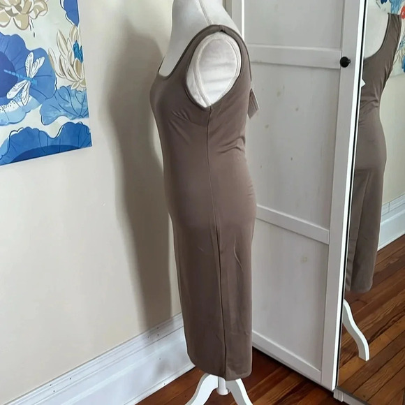 Le Lis Midi Body Con Tank Dress in "Mocha" - NWT - Size M - Picture 5 of 12